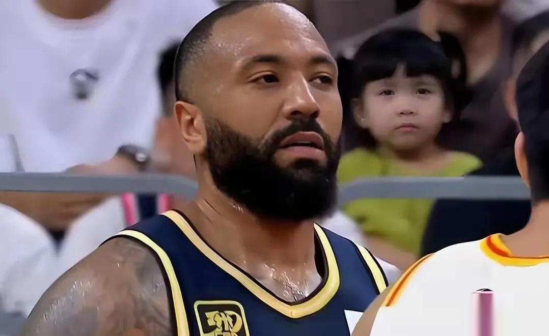 太阳球员公开质疑裁判判罚尺度，引争议，社会汽车包括.